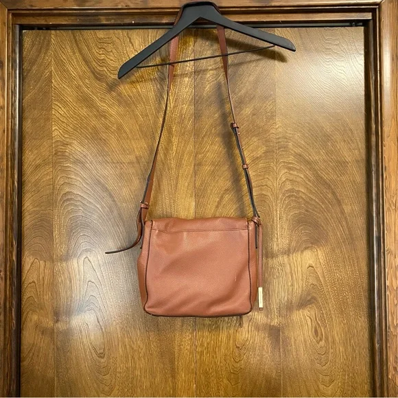 Vince Camuto Leather Foldover Purse Pine Cone Brown Snap Pocket Adjustable Strap - Picture 3 of 16